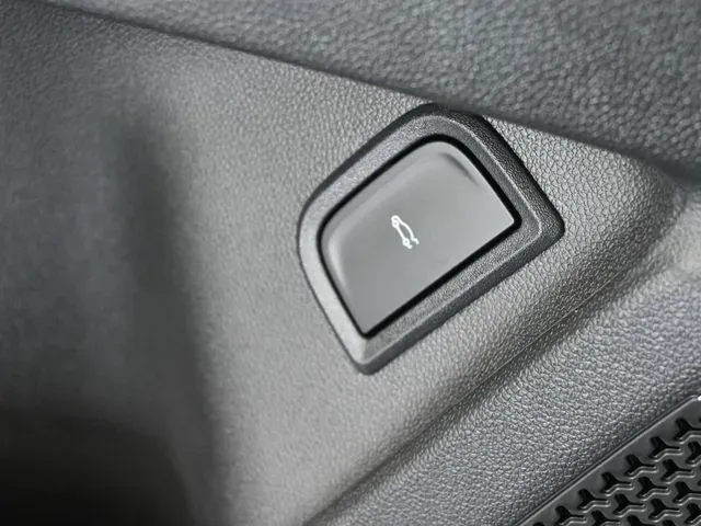 2026 Chevrolet Blazer EV SS - Photo 35