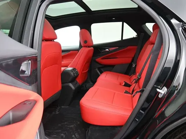 2026 Chevrolet Blazer EV SS - Photo 27