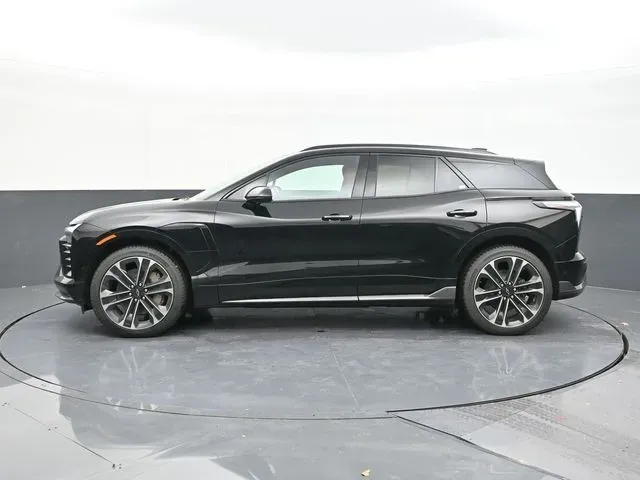 2026 Chevrolet Blazer EV SS - Photo 9