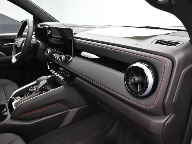2025 Chevrolet Colorado Z71 - Photo 40