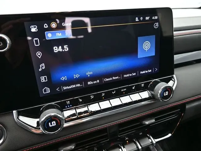 2025 Chevrolet Colorado Z71 - Photo 31