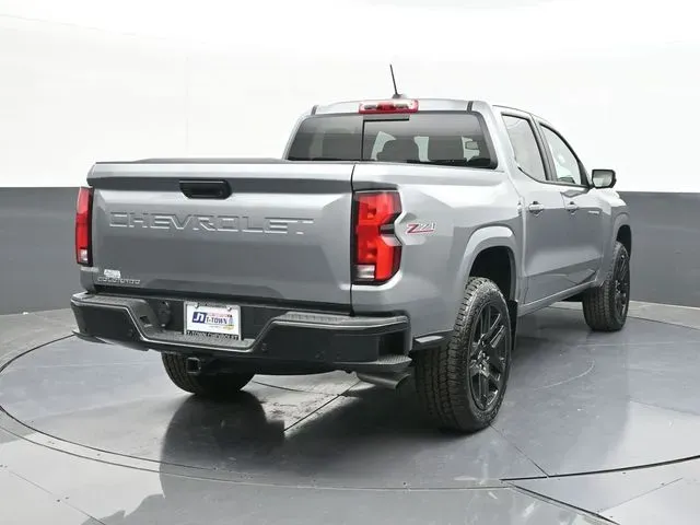 2025 Chevrolet Colorado Z71 - Photo 13