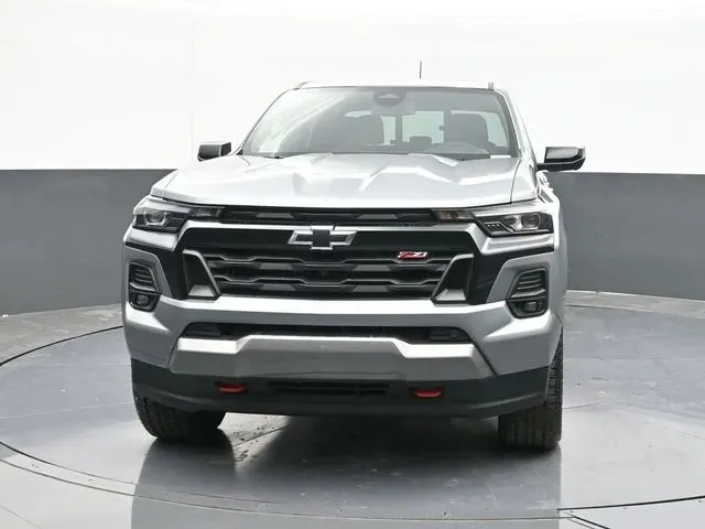 2025 Chevrolet Colorado Z71 - Photo 23