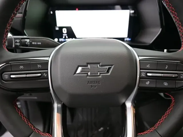 2025 Chevrolet Colorado Z71 - Photo 29