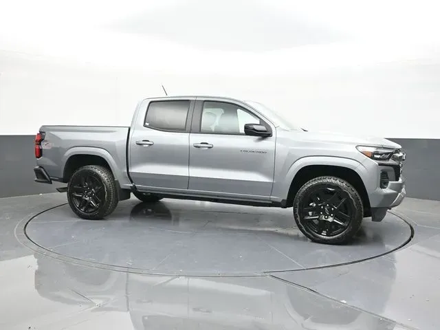 2025 Chevrolet Colorado Z71 - Photo 19