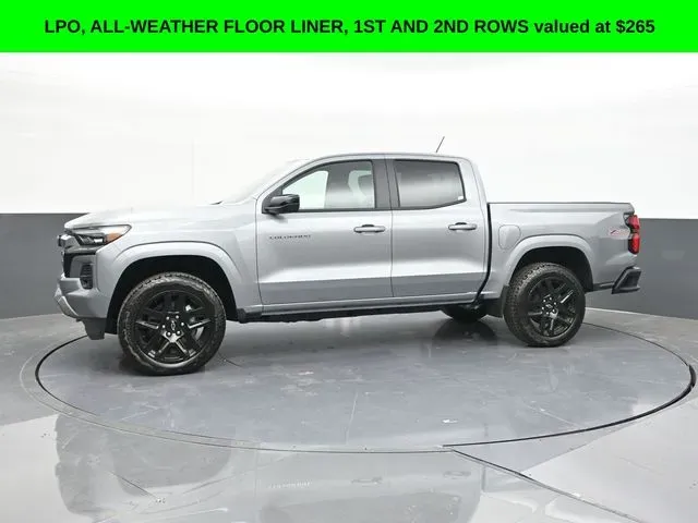 2025 Chevrolet Colorado Z71 - Photo 8