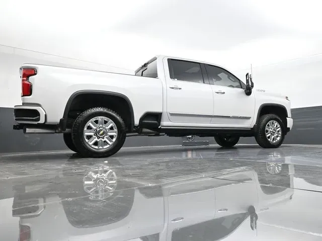 2025 Chevrolet Silverado 2500 HD High Country - Photo 45