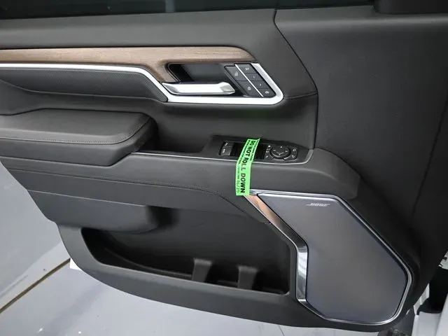 2025 Chevrolet Silverado 2500 HD High Country - Photo 35