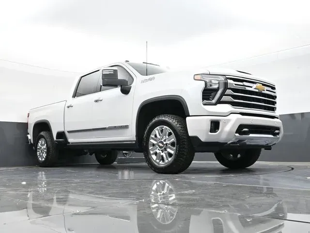 2025 Chevrolet Silverado 2500 HD High Country - Photo 48