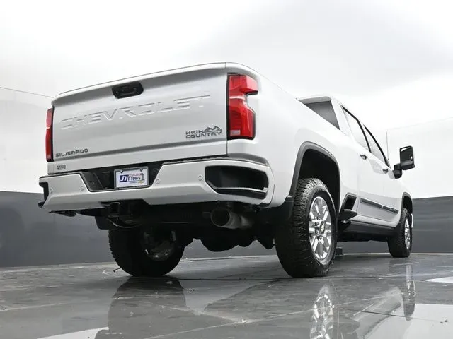 2025 Chevrolet Silverado 2500 HD High Country - Photo 43