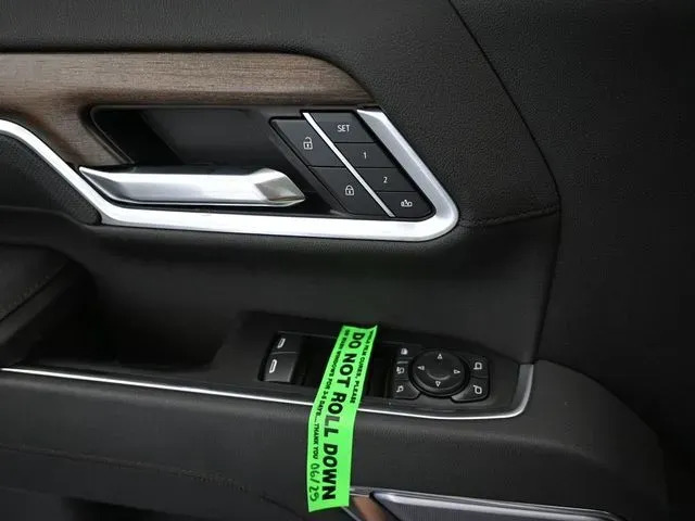 2025 Chevrolet Silverado 2500 HD High Country - Photo 36