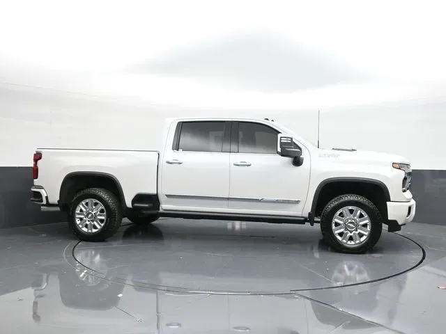 2025 Chevrolet Silverado 2500 HD High Country - Photo 19