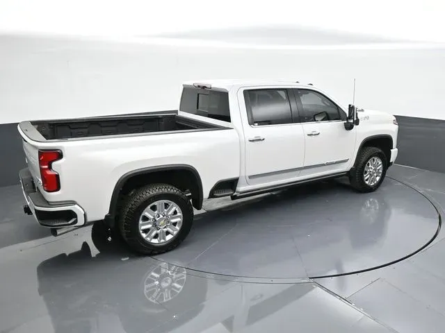 2025 Chevrolet Silverado 2500 HD High Country - Photo 57
