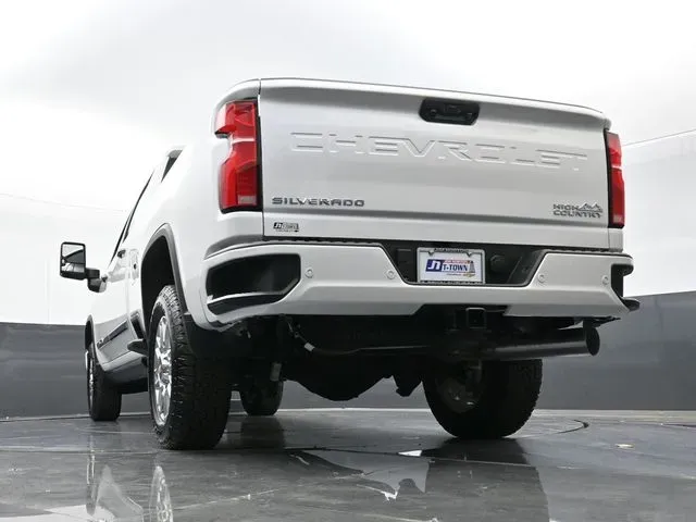 2025 Chevrolet Silverado 2500 HD High Country - Photo 42