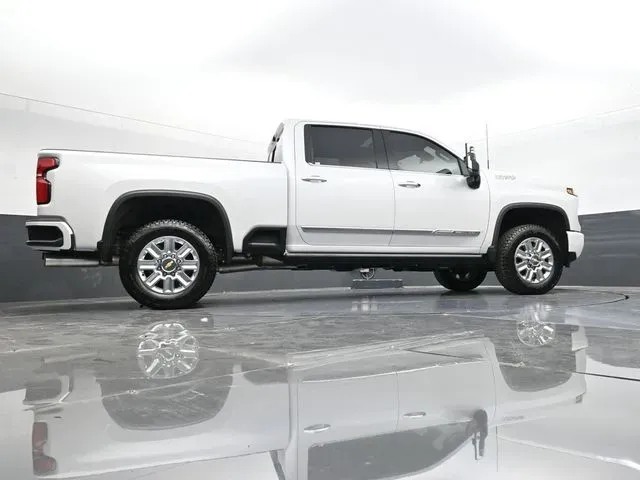 2025 Chevrolet Silverado 2500 HD High Country - Photo 46