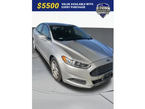 Silver 2016 Ford Fusion SE for sale in Tulsa, OK