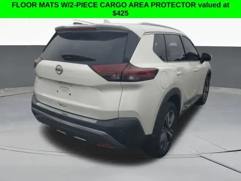 More photos of 2022 Nissan Rogue SL at Jim Norton T-Town Chevrolet, OK