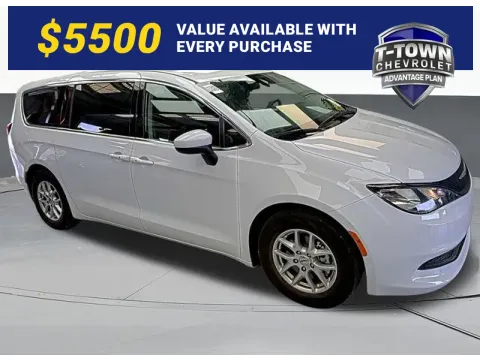 White 2022 Chrysler Voyager LX for sale in Tulsa, OK