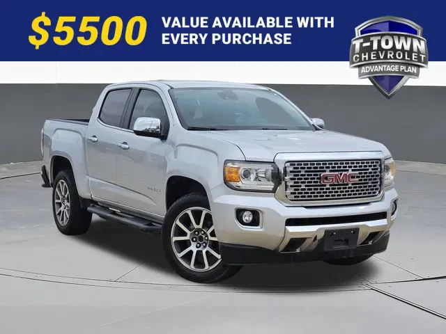2018 GMC Canyon 4WD Denali Crew Cab Short Box's photo