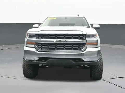 Photos of 2018 Chevrolet Silverado 1500 LT for sale in Tulsa, OK at Jim Norton T-Town Chevrolet