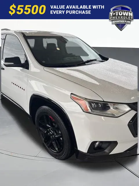 2021 Chevrolet Traverse FWD Premier's photo