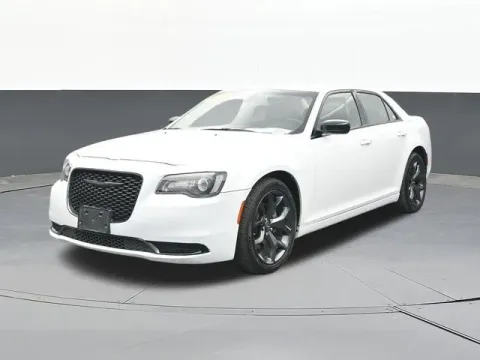 More photos of 2022 Chrysler 300 Touring at Jim Norton T-Town Chevrolet, OK