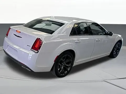 More photos of 2022 Chrysler 300 Touring at Jim Norton T-Town Chevrolet, OK