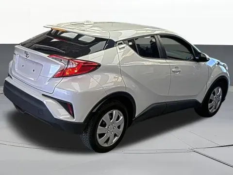 More photos of 2021 Toyota C-HR LE at Jim Norton T-Town Chevrolet, OK