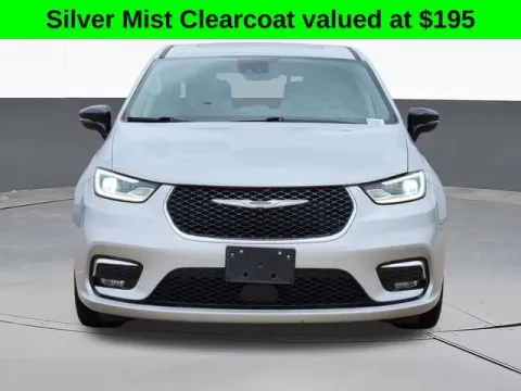 Photos of 2024 Chrysler Pacifica Limited for sale in Tulsa, OK at Jim Norton T-Town Chevrolet