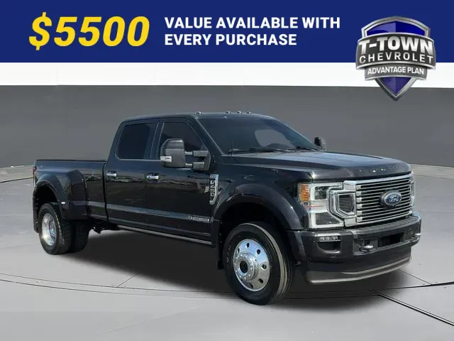 2022 Ford F-450 Limited 4x4 Crew Cab 8' Box DRW's photo