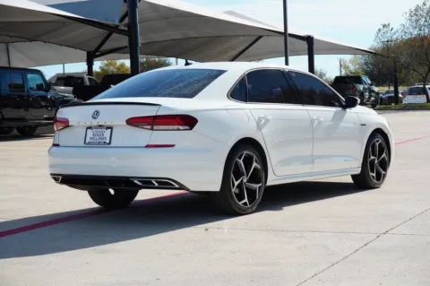 More photos of 2022 Volkswagen Passat 2.0T R-Line at Roger Williams Chrysler Dodge Jeep Ram, TX