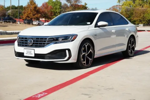 White 2022 Volkswagen Passat 2.0T R-Line for sale in Weatherford, TX