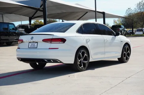 More photos of 2022 Volkswagen Passat 2.0T R-Line at Roger Williams Chrysler Dodge Jeep Ram, TX