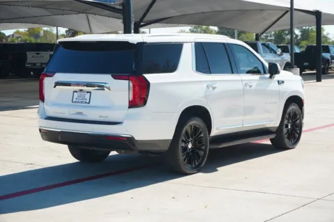 More photos of 2021 GMC Yukon SLT at Roger Williams Chrysler Dodge Jeep Ram, TX