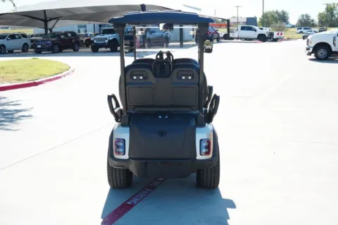 Another view of 2026 Epic E40L FORWARD FACING for sale in Weatherford, TX at Roger Williams Chrysler Dodge Jeep Ram