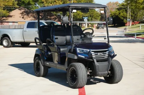 More photos of 2026 Epic E40L FORWARD FACING at Roger Williams Chrysler Dodge Jeep Ram, TX