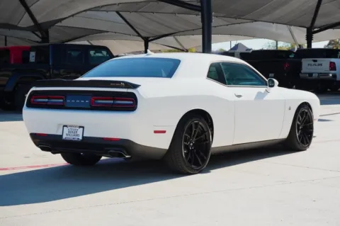More photos of 2022 Dodge Challenger R/T Scat Pack at Roger Williams Chrysler Dodge Jeep Ram, TX