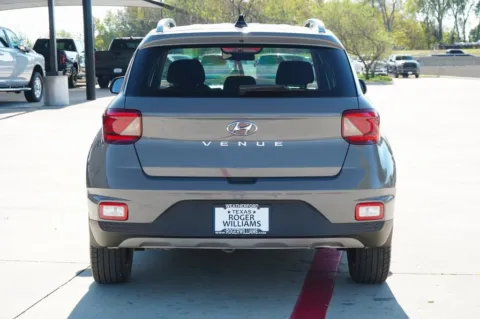 More photos of 2021 Hyundai Venue SEL at Roger Williams Chrysler Dodge Jeep Ram, TX