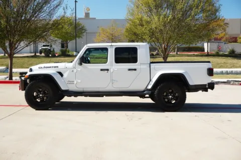 Photos of 2020 Jeep Gladiator Overland for sale in Weatherford, TX at Roger Williams Chrysler Dodge Jeep Ram