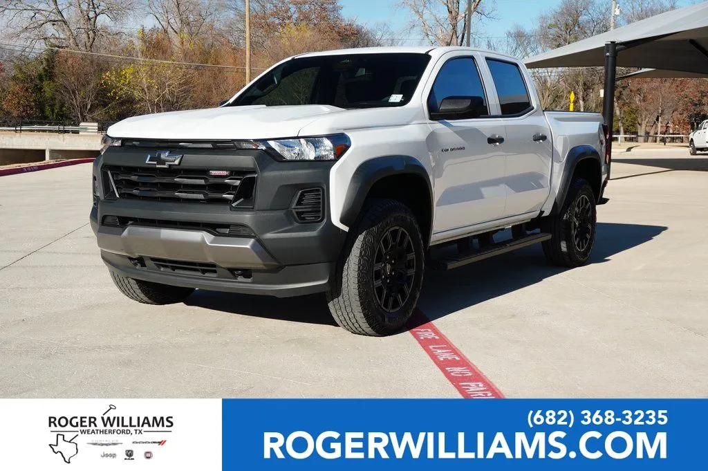 White 2023 Chevrolet Colorado 4WD Trail Boss for sale in Weatherford, TX