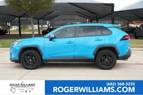 Blue 2019 Toyota RAV4 XLE for sale in Weatherford, TX