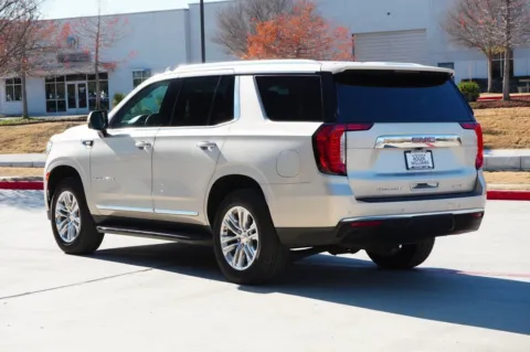 Another view of 2022 GMC Yukon SLT for sale in Weatherford, TX at Roger Williams Chrysler Dodge Jeep Ram