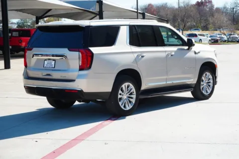 More photos of 2022 GMC Yukon SLT at Roger Williams Chrysler Dodge Jeep Ram, TX