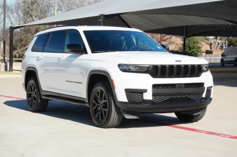More photos of 2024 Jeep Grand Cherokee L Altitude X at Roger Williams Chrysler Dodge Jeep Ram, TX