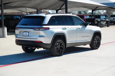 More photos of 2025 Jeep Grand Cherokee Altitude X at Roger Williams Chrysler Dodge Jeep Ram, TX