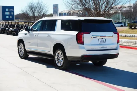 Another view of 2023 GMC Yukon XL SLT for sale in Weatherford, TX at Roger Williams Chrysler Dodge Jeep Ram