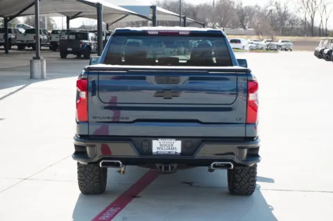 More photos of 2023 Chevrolet Silverado 1500 LT Trail Boss at Roger Williams Chrysler Dodge Jeep Ram, TX