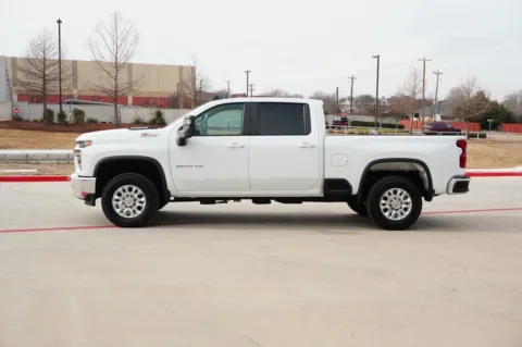 Photos of 2023 Chevrolet Silverado 2500HD LT for sale in Weatherford, TX at Roger Williams Chrysler Dodge Jeep Ram