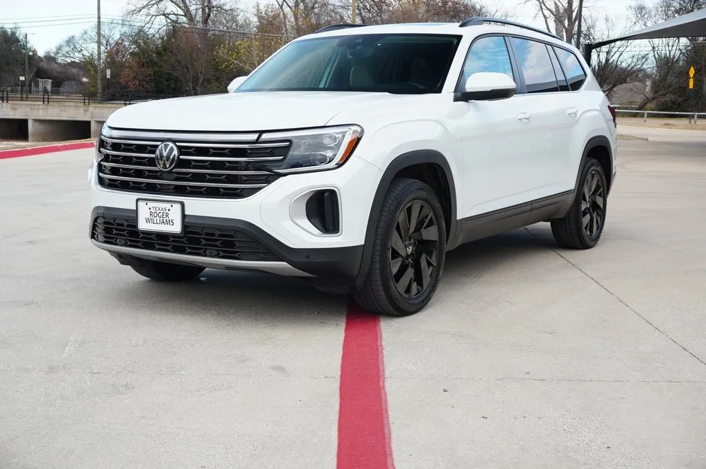 White 2024 Volkswagen Atlas 2.0T SE w/Technology for sale in Weatherford, TX