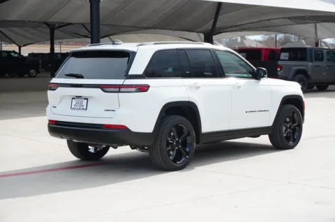 More photos of 2025 Jeep Grand Cherokee Limited at Roger Williams Chrysler Dodge Jeep Ram, TX